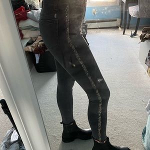 ZARA mid rise jeans
